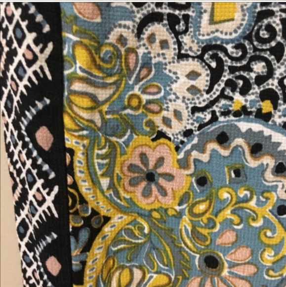 LOFT Floral Pants - Picture 4 of 9